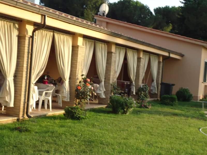 La Tenuta Del Passero Le Ferriere Bagian luar foto